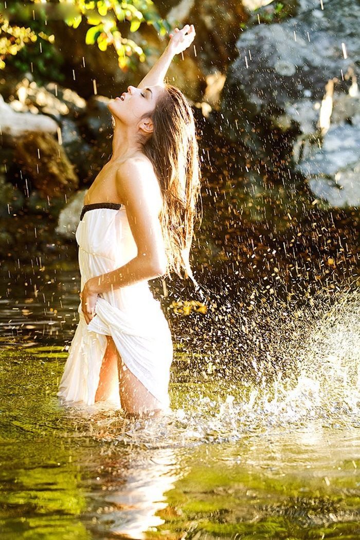 Marie Avgeropoulos in Ngerulmud