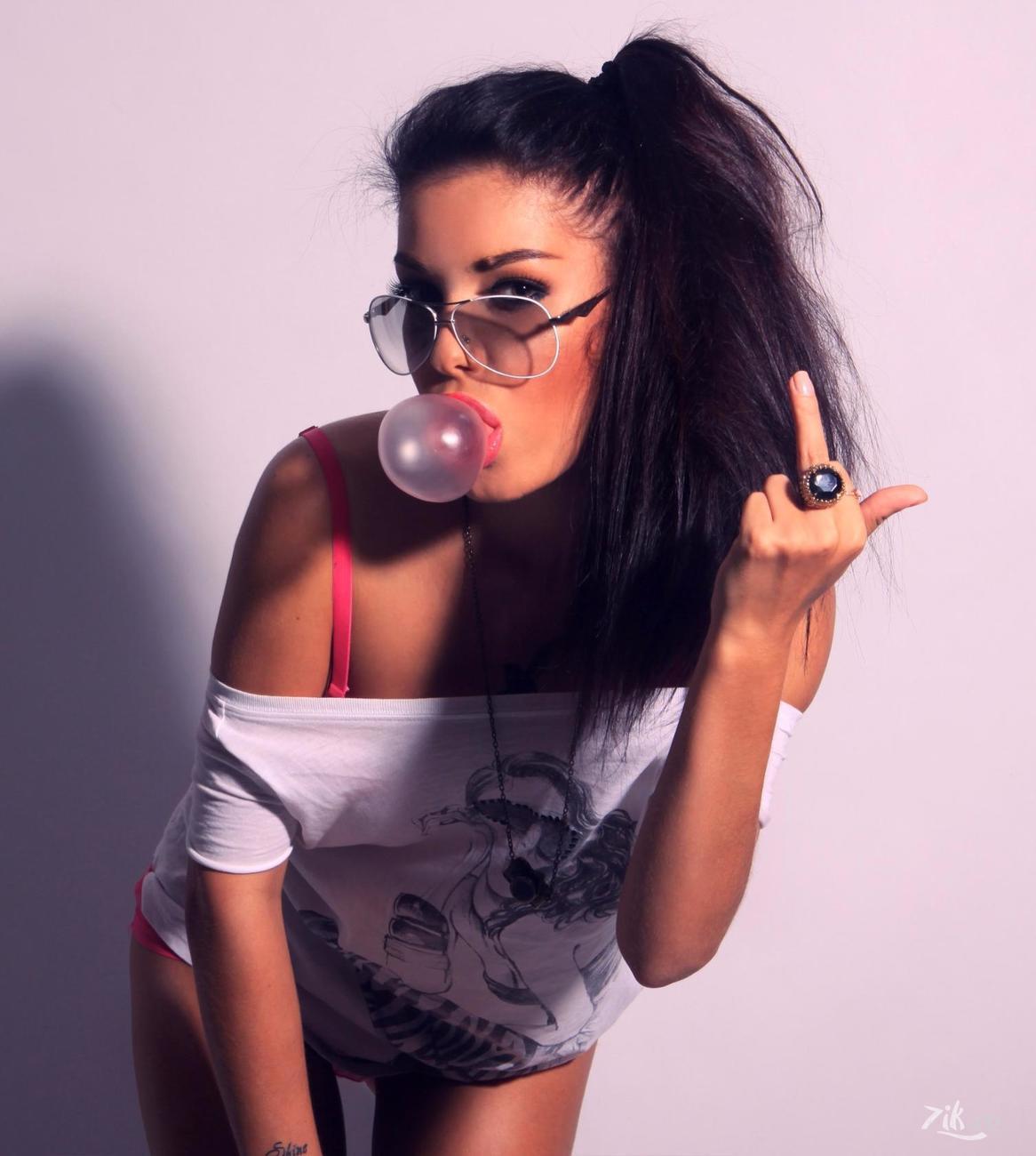 Sassy girls in Ngerulmud